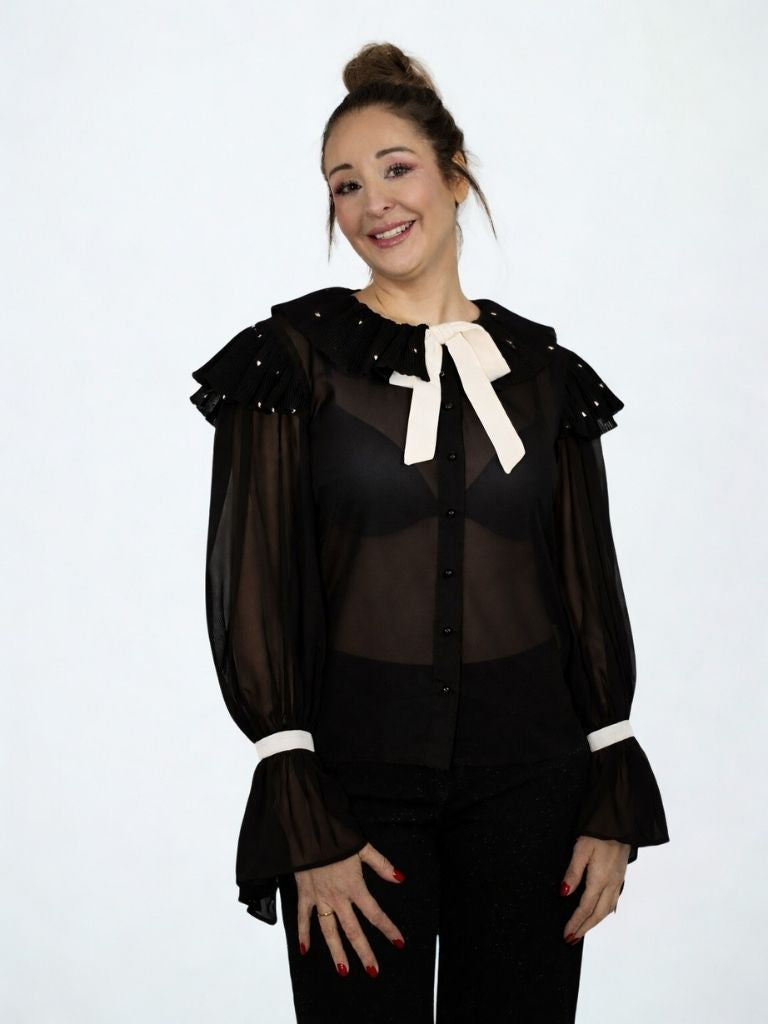 BLUSA VOLANTES NEGRA