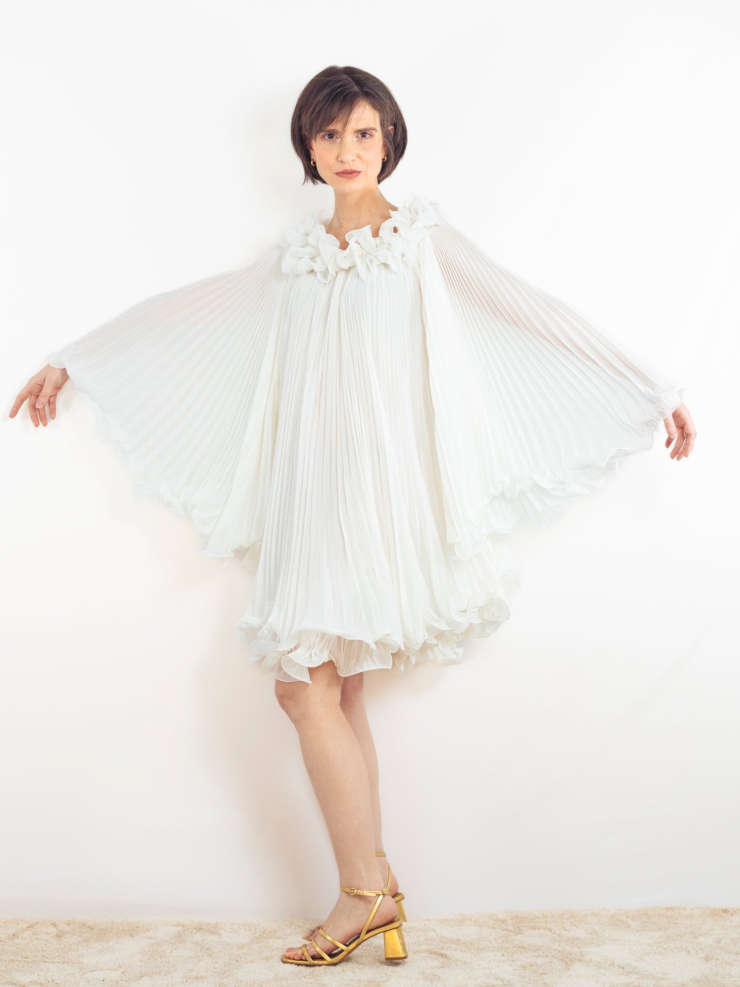 VESTIDO CORTO BLANCO PLISADO