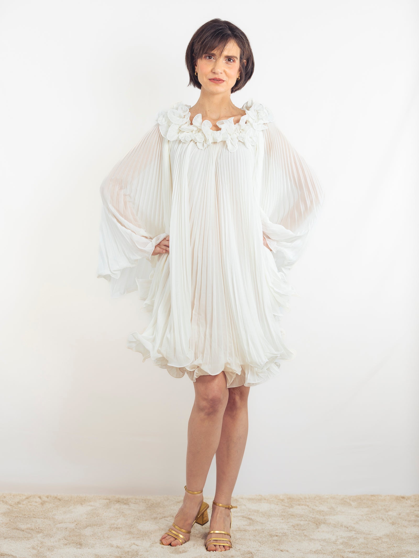 VESTIDO CORTO BLANCO PLISADO