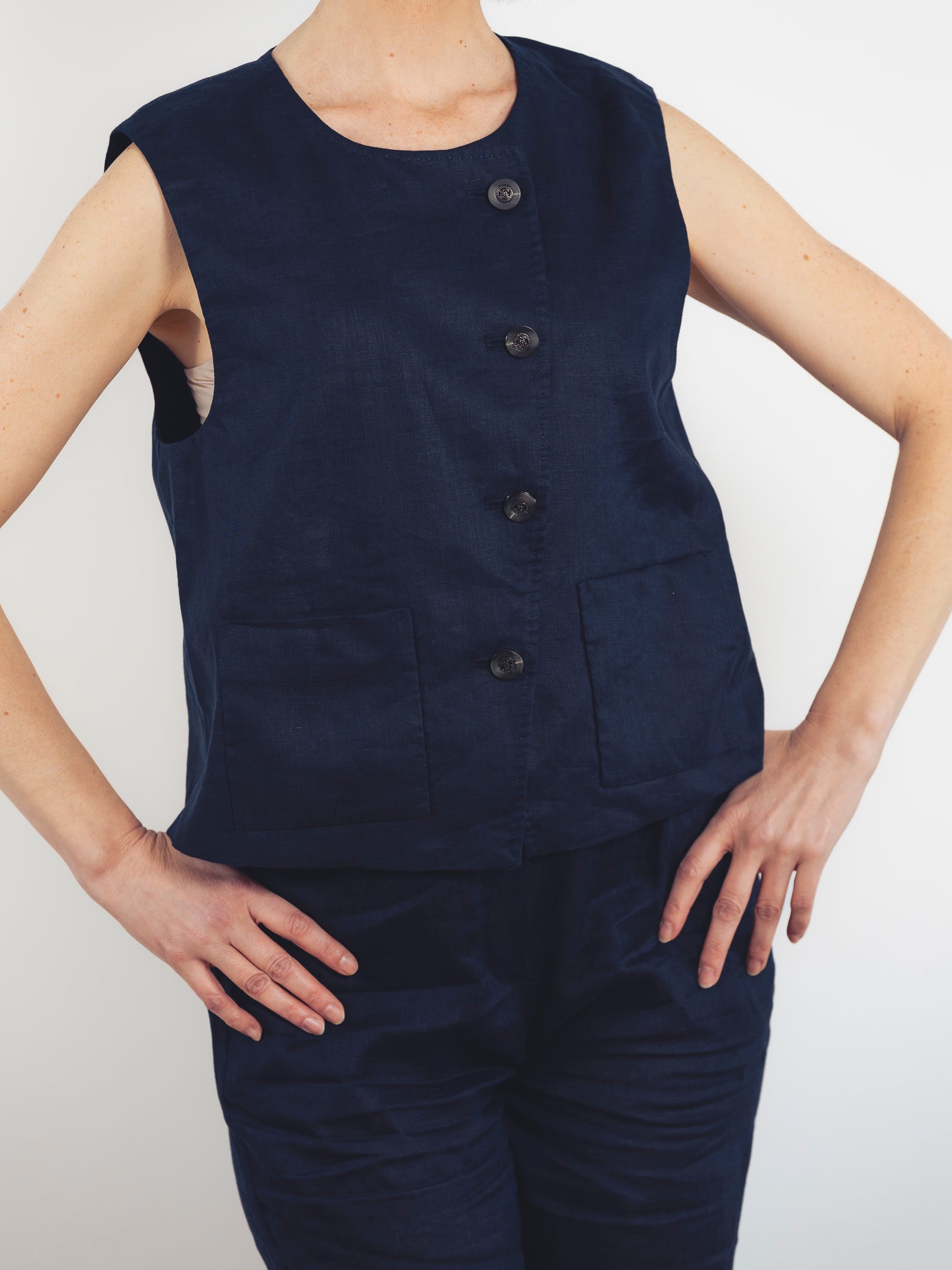 CHALECO LINO AZUL MARINO