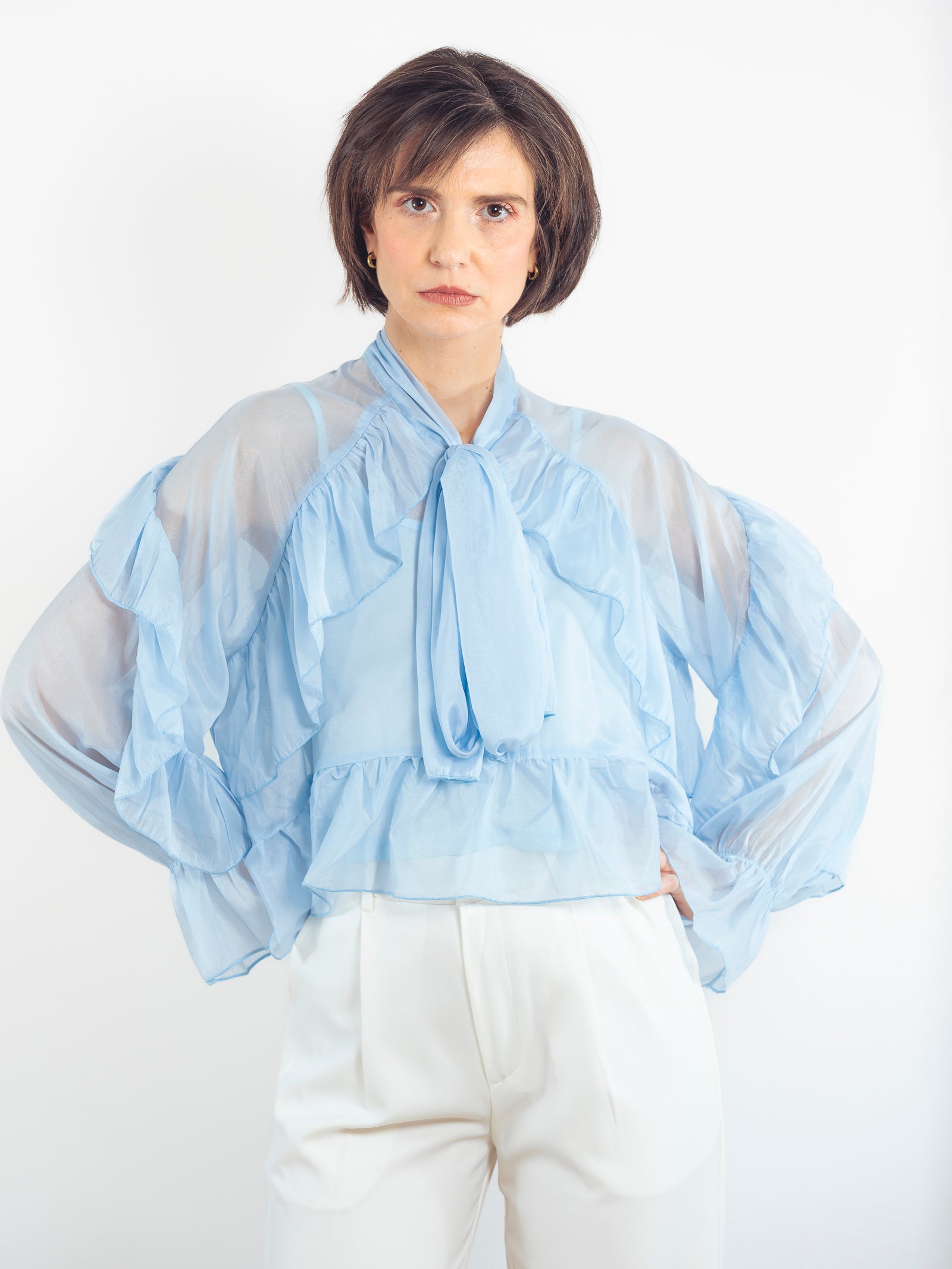 BLUSA AZUL BEBÉ VOLANTES