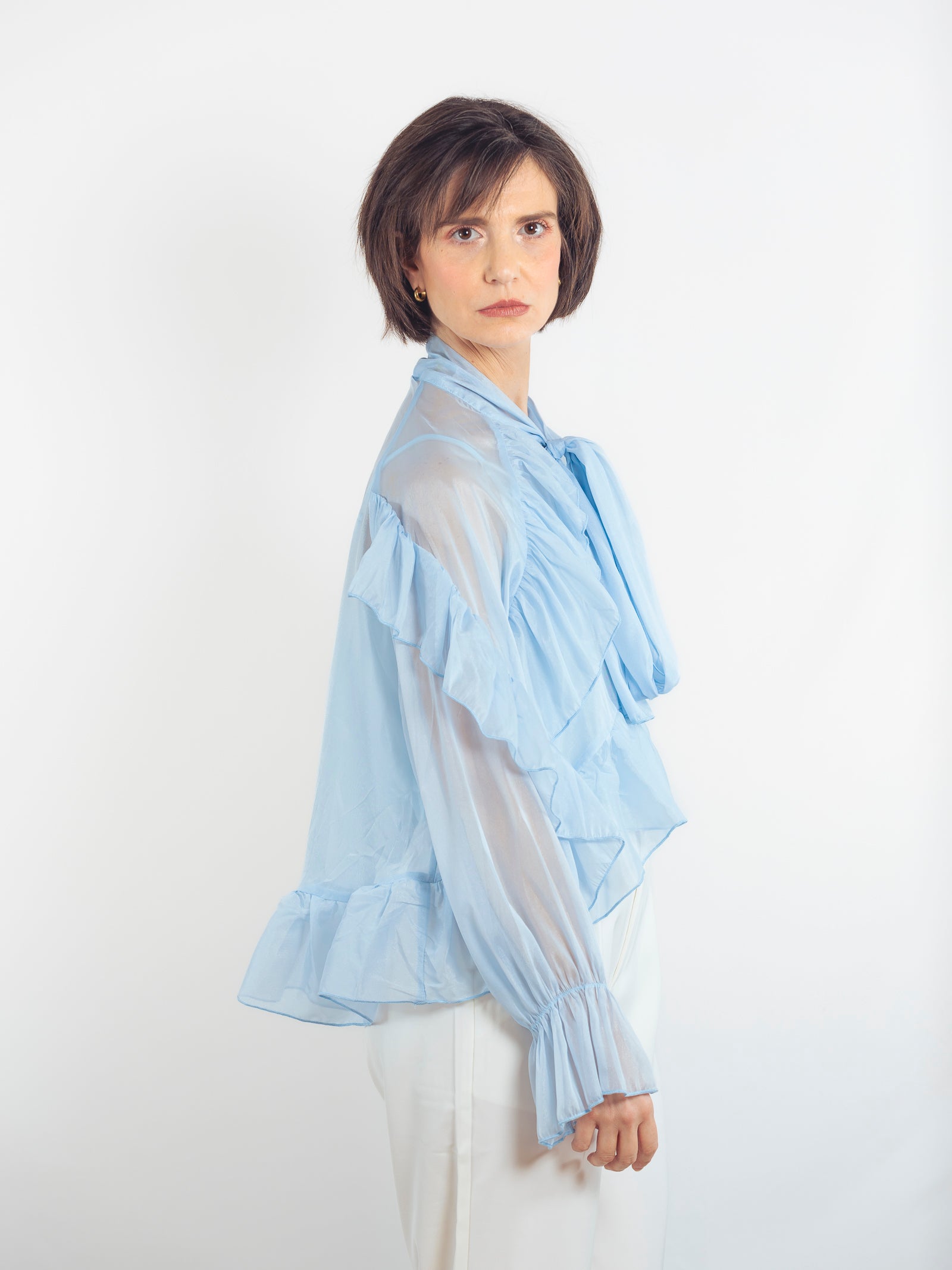 BLUSA AZUL BEBÉ VOLANTES