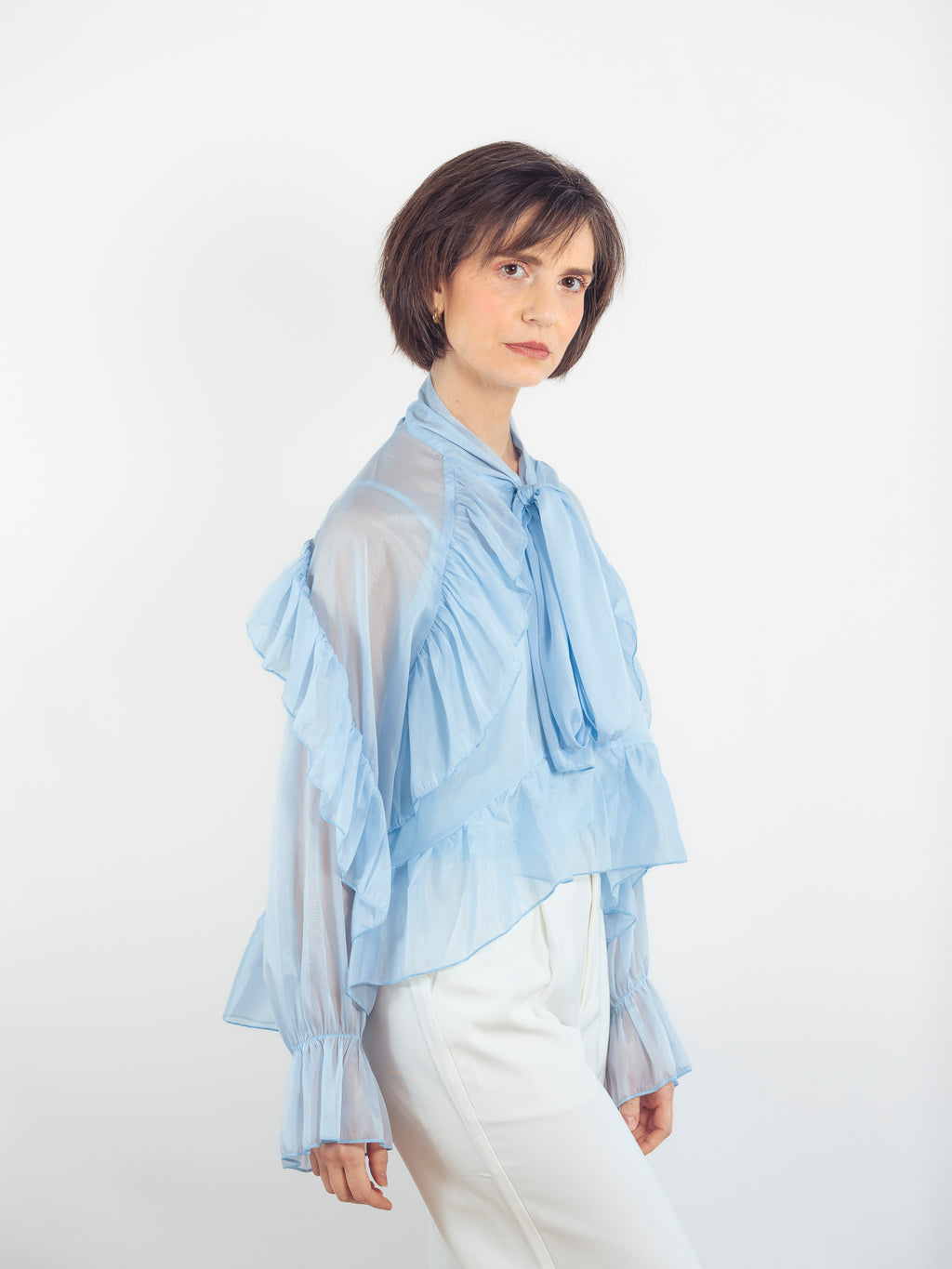BLUSA AZUL BEBÉ VOLANTES