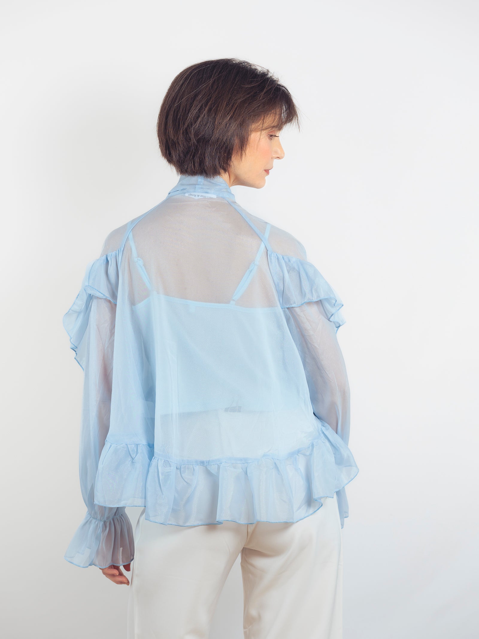 BLUSA AZUL BEBÉ VOLANTES