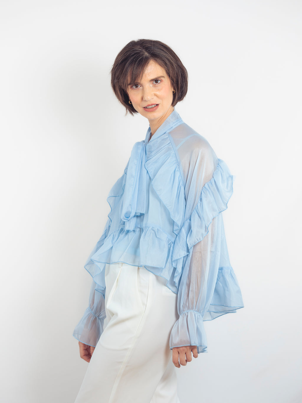 BLUSA AZUL BEBÉ VOLANTES