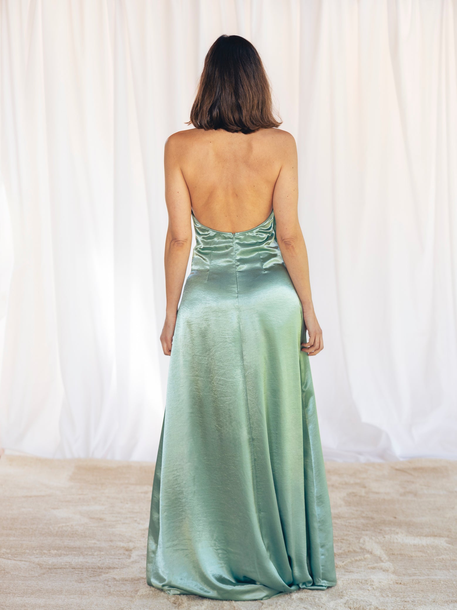 VESTIDO LARGO SATINADO VERDE AGUA