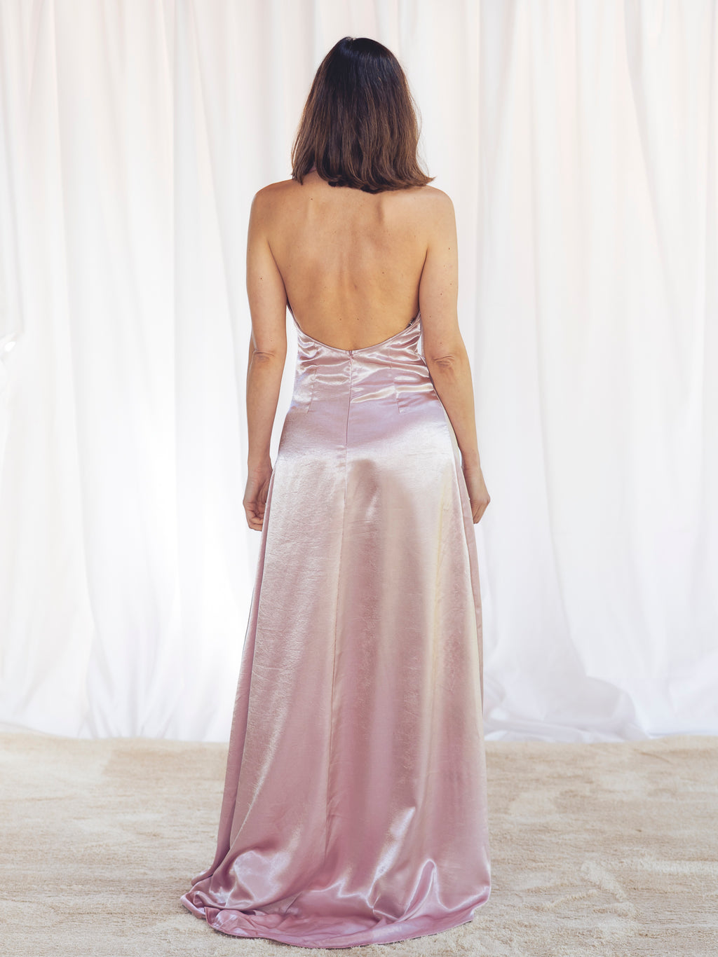 VESTIDO LARGO SATINADO ROSA PALO