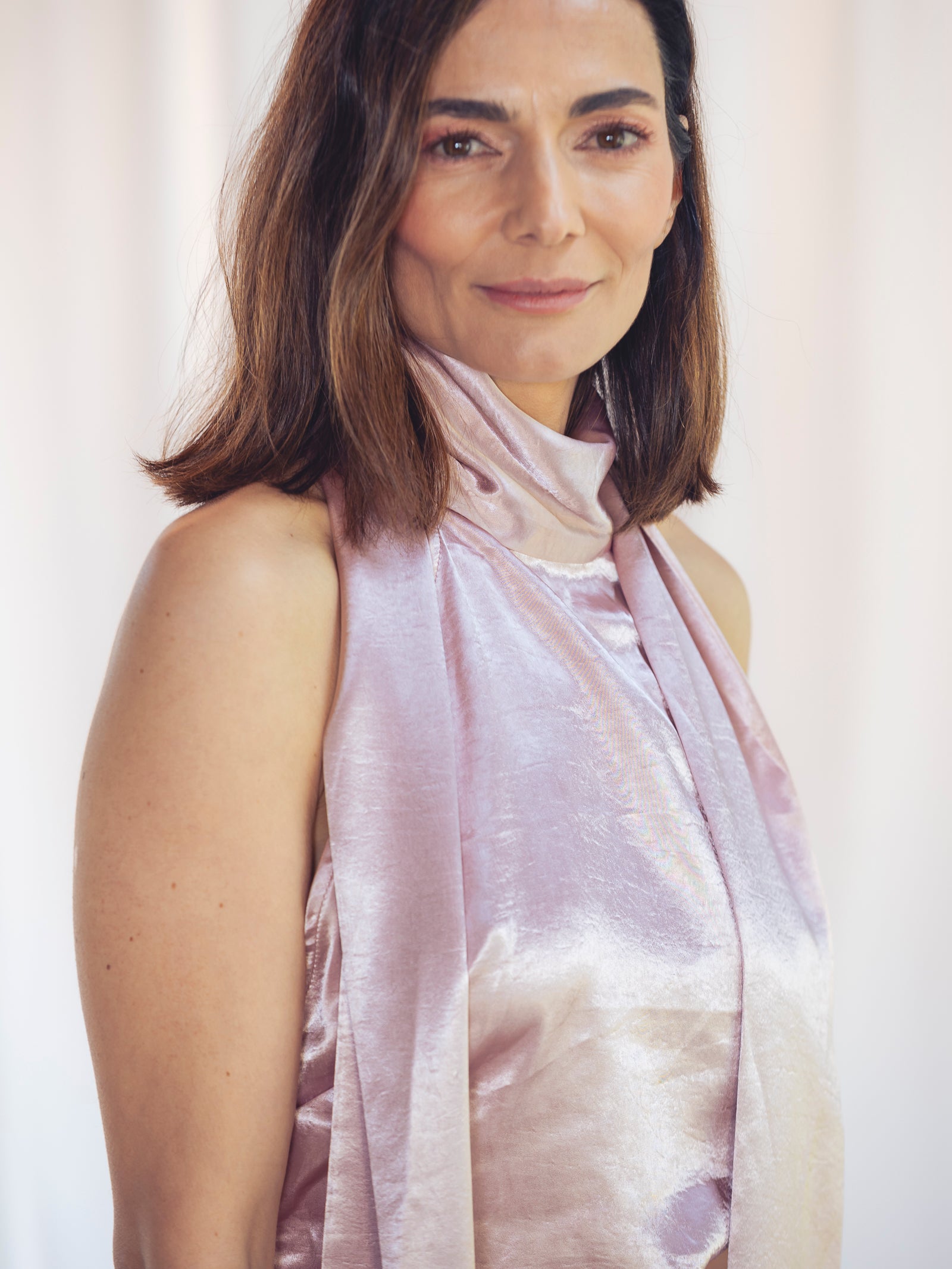 VESTIDO LARGO SATINADO ROSA PALO