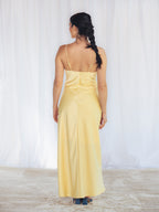VESTIDO LARGO SATINADO AMARILLO PASTEL