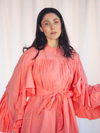 VESTIDO VOLANTES ROSA