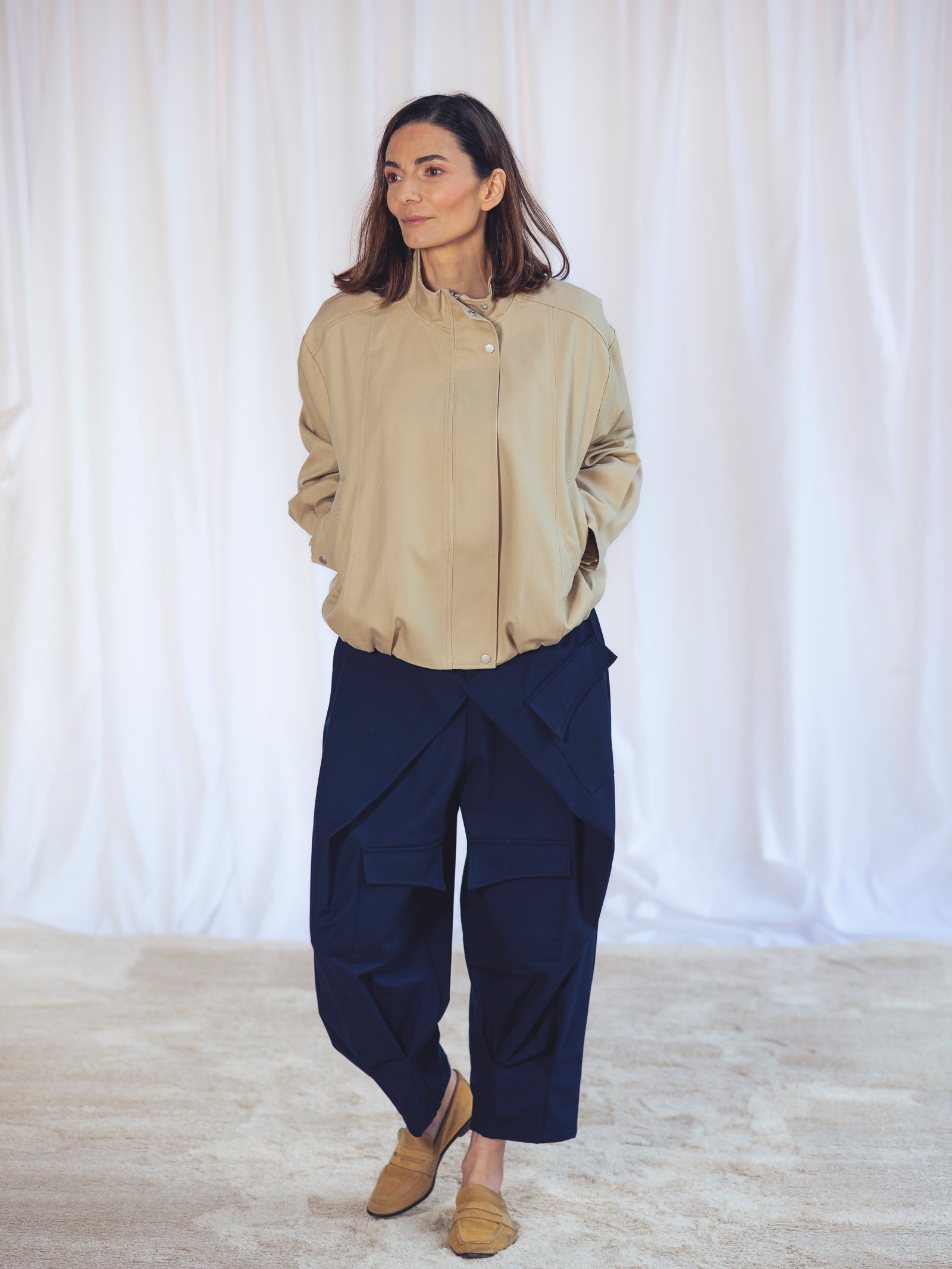 CHAQUETA BOMBER BEIGE
