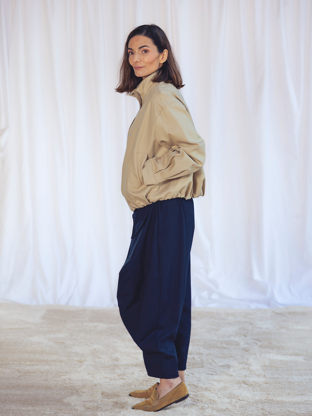 CHAQUETA BOMBER BEIGE