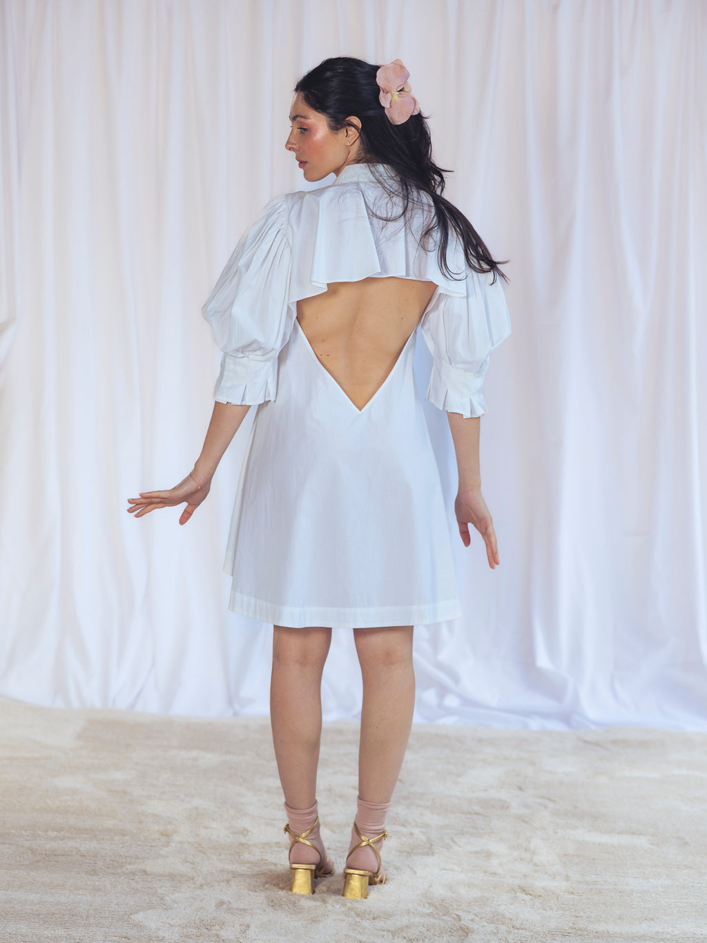 VESTIDO BLANCO ESCOTE ESPALDA